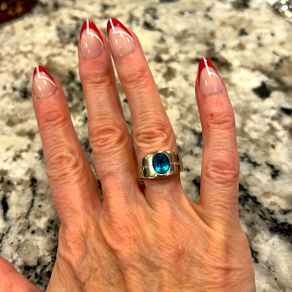 Vintage 14k white gold size 7 with 3  diamonds on each side and blue gem cente…